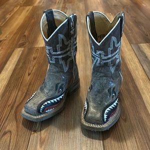Boys tin haul boots